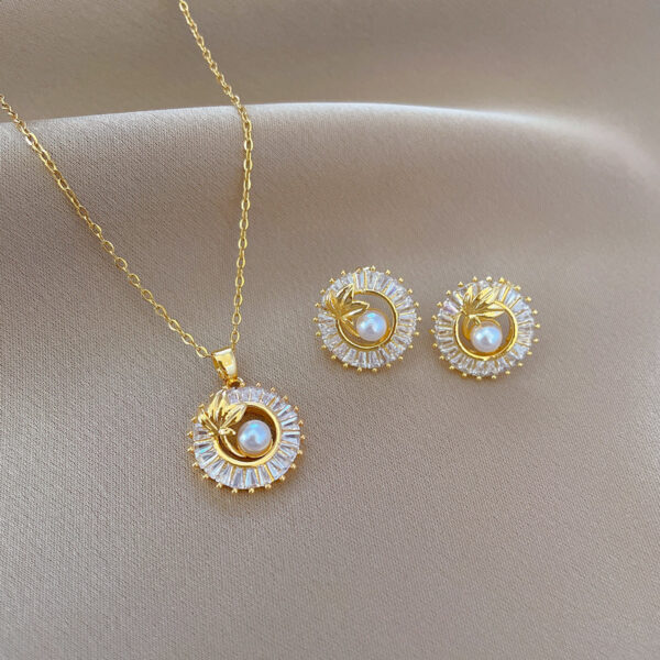 Personalized Round Ring Leaves Necklace And Earrings Suite - Image 2