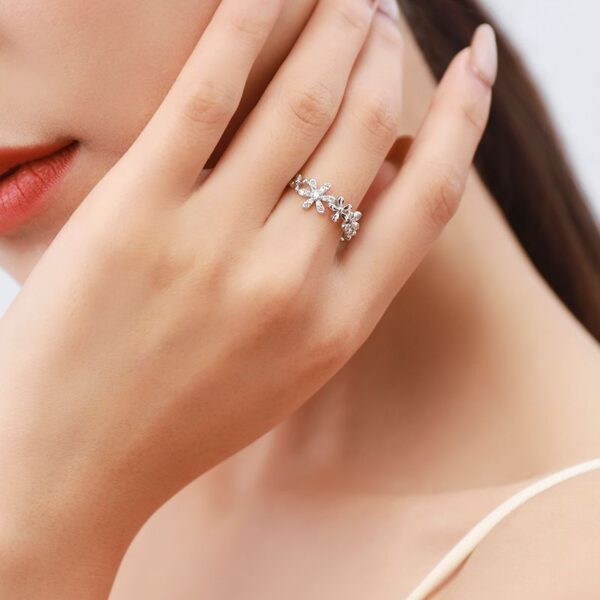 Silver Light Luxury Micro Diamond Ring - Image 4