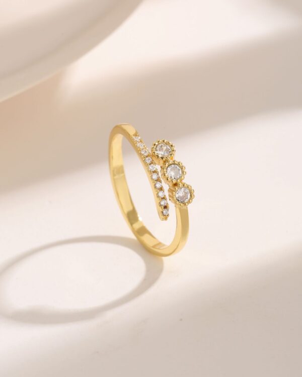 Simple Niche Design Round Cross Ring - Image 3