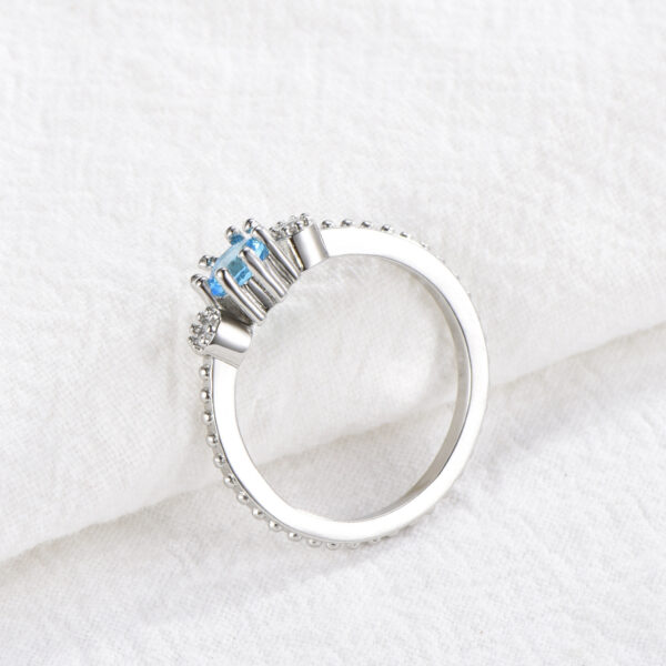 ROMAD Ocean Blue Rhinestone Ring - Image 3