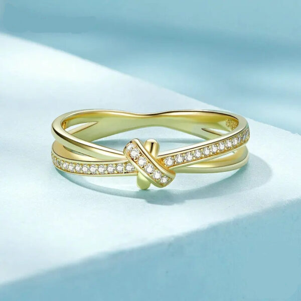 Women's Simple Fashion Ring - Image 2