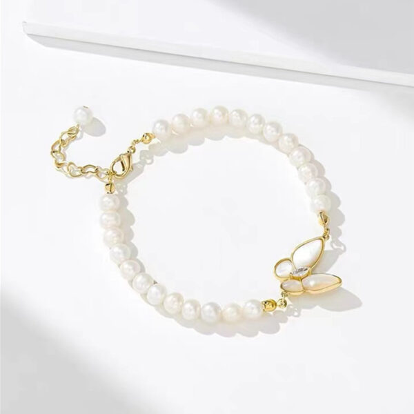 Shell Design Freshwater Pearl -Butterfly Bracelet